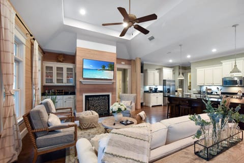 Casablanca House in Saint Simons Island