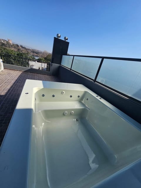 Hot Tub, View (from property/room), Balcony/Terrace, Lake view