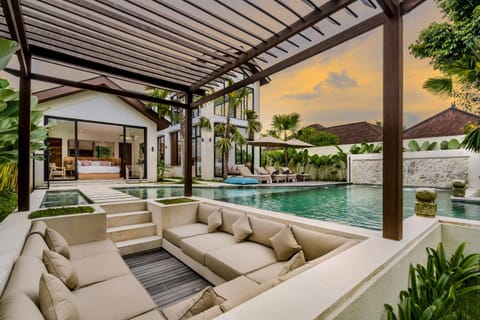 Seating area, Pool view, Swimming pool