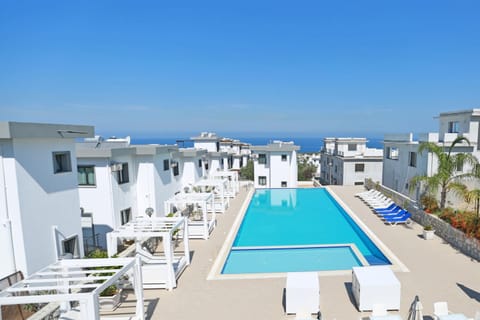 Sea view, Swimming pool