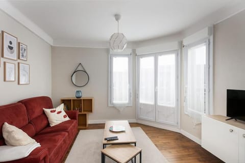 Centre-ville et proche hôpital Morvan/T3 lumineux Apartment in Brest