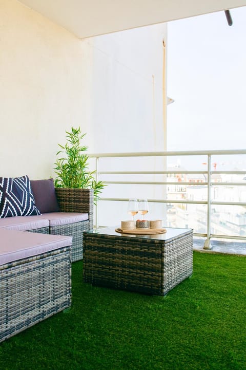 Balcony/Terrace, Balcony/Terrace