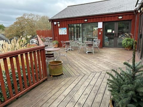 Patio, Restaurant/places to eat, View (from property/room), Lounge or bar, Dining area, Garden view