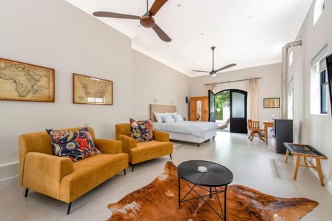 TV and multimedia, Living room, fireplace, flat iron