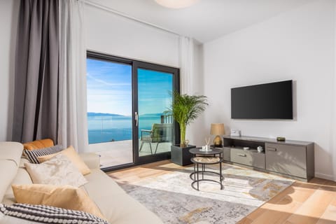 Living room, Sea view