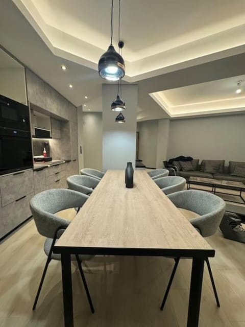 TV and multimedia, Living room, Seating area, minibar