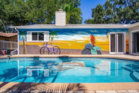 The Cycling Mermaid Palm Harbor, Florida - Heated Pool, Bikes, Trials, FUN! House in Crystal Beach