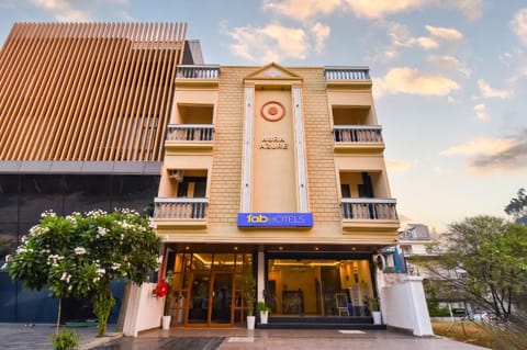 Property building, Facade/entrance