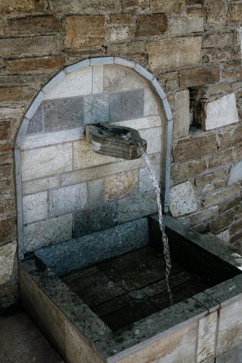 Villa Aggeliki- Mountain Meets the Sea House in Magnesia Prefecture, Greece