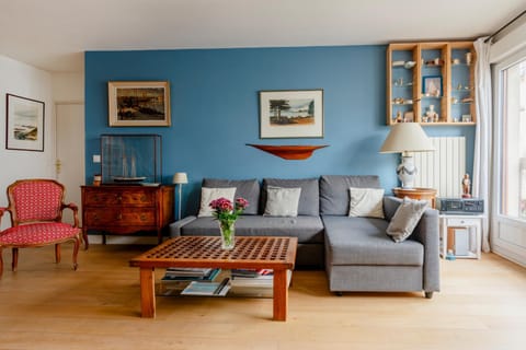 Property building, Living room