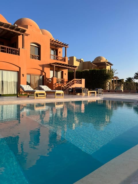 Property building, Pool view, Swimming pool, sunbed