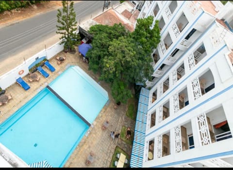 Property building, Swimming pool