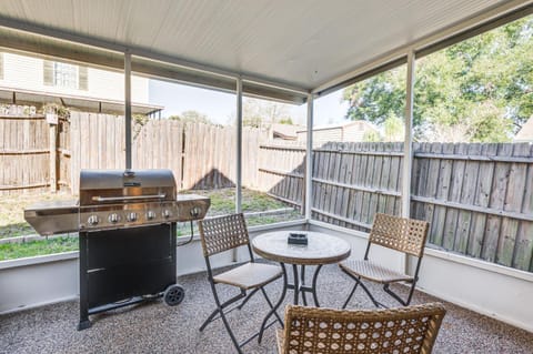 4 Mi to Busch Gardens Lovely Tampa Home! House in Temple Terrace