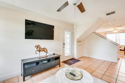 4 Mi to Busch Gardens Lovely Tampa Home! House in Temple Terrace