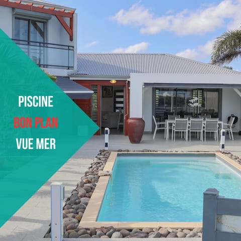 Property building, Pool view, Swimming pool