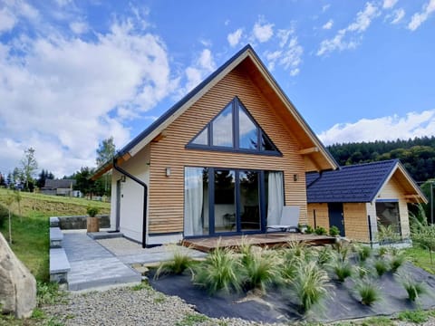 Property building, Facade/entrance, Day, Natural landscape, Sauna, Balcony/Terrace, Mountain view, sunbed
