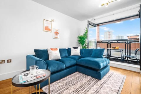 View (from property/room), Balcony/Terrace, Living room, Seating area