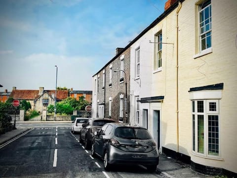 Property building, Street view