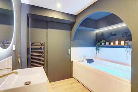 Bathroom, Bath