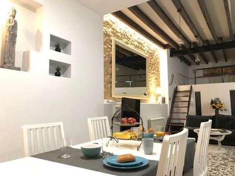 DES Rustic Center Apartment in Alicante