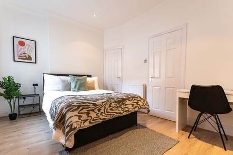 Bed, Bedroom