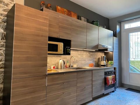 Appartement à 30m de la plage du Sillon. Apartment in St-Malo