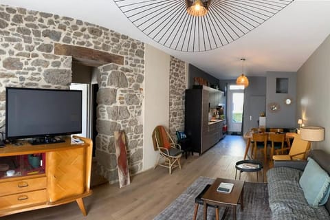 Appartement à 30m de la plage du Sillon. Apartment in St-Malo