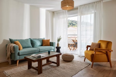 Living room, Photo of the whole room, Bedroom