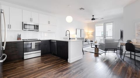 Landing Modern Apartment with Amazing Amenities (ID7858X15) Apartment in Tempe