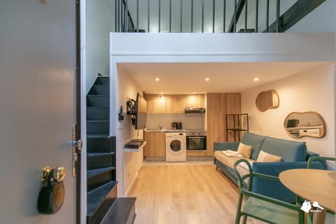 Communal lounge/ TV room, Living room