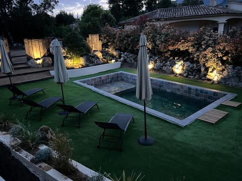 Garden view, Swimming pool, sunbed