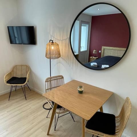 Grand studio 1 avec lave-linge Apartment in Lorient