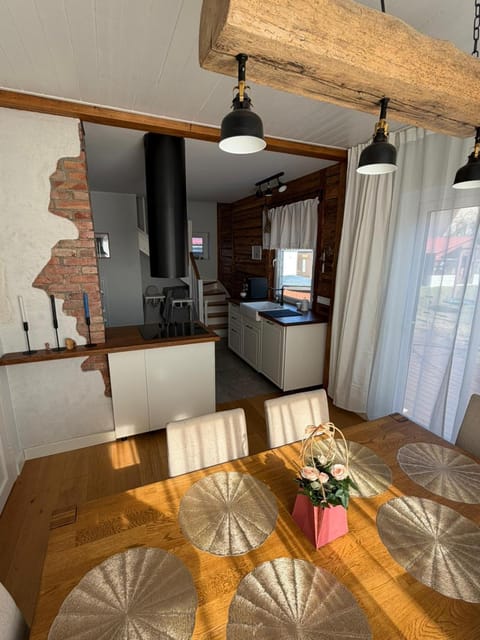 Food and drinks, Dinner, kitchen