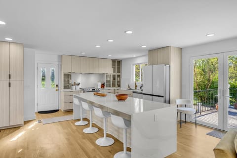 Communal kitchen, kitchen