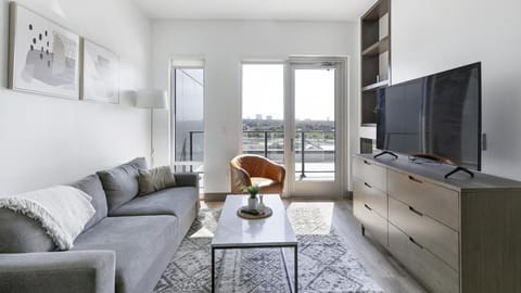 Landing Modern Apartment with Amazing Amenities (ID1381X655) Apartment in The Colony