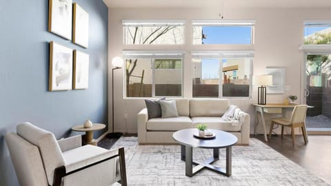 Landing Modern Apartment with Amazing Amenities (ID8267X35) Apartment in Catalina Foothills