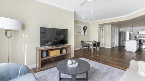 Landing Modern Apartment with Amazing Amenities (ID1249X749) Apartment in Gilbert