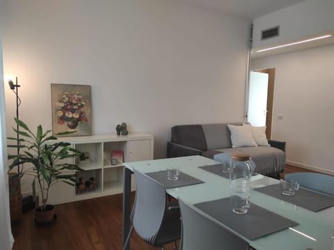 Appartamento - Rho Centro 6 - Apartment in Rho