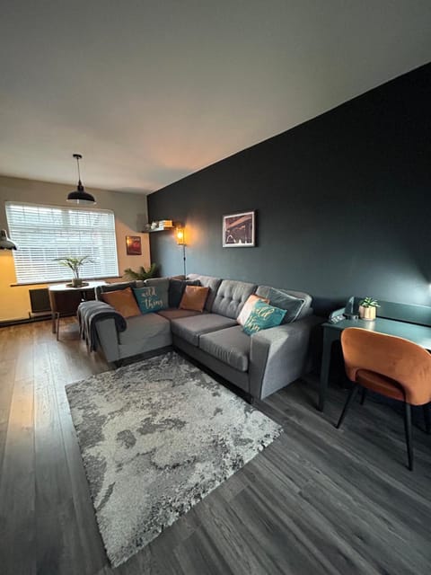 T'house in wigan House in Wigan