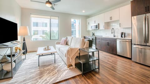 Landing Modern Apartment with Amazing Amenities (ID7631X31) Apartment in Tempe
