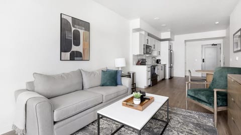 Landing Modern Apartment with Amazing Amenities (ID9717X89) Apartment in Vancouver