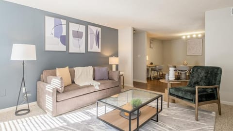 Landing Modern Apartment with Amazing Amenities (ID6808X36) Apartment in Birmingham