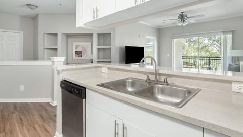 Landing Modern Apartment with Amazing Amenities (ID1276X306) Apartment in Sanford