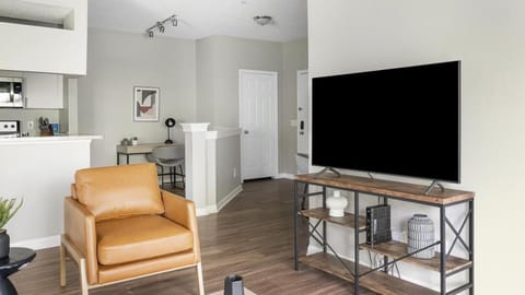 Landing Modern Apartment with Amazing Amenities (ID1276X306) Apartment in Sanford