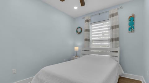 Sky Height Home House in Upper Grand Lagoon