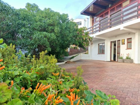 Property building, Garden view