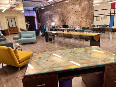 Seating area
