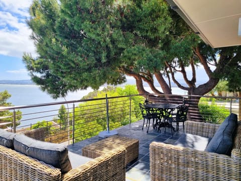 Property building, View (from property/room), View (from property/room), Balcony/Terrace, Sea view, Sea view