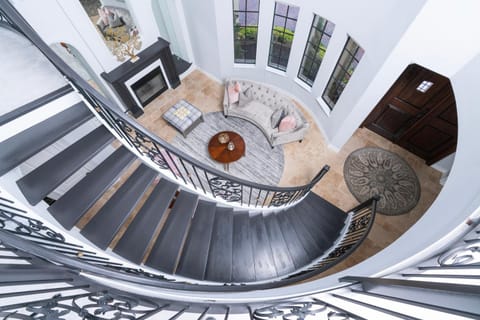 5 Bedroom Luxe Villa on Deep Water Intracoastal House in Hillsboro Beach