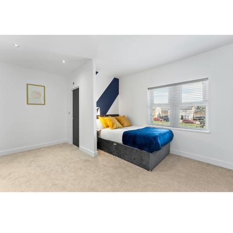 Westland House En-suite Whole Apartment in Huntingdonshire District